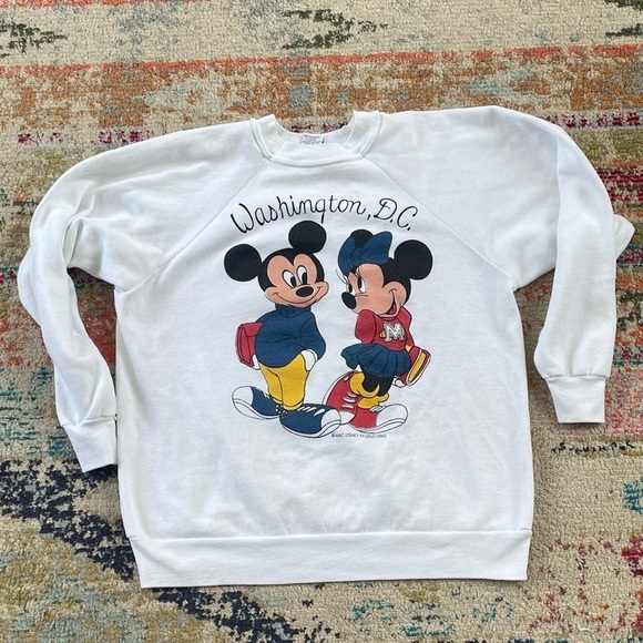 Vintage Mickey Mouse and Minnie Mouse Washington DC Cartoon 1980s Sweatshirt - Picture 1 of 7